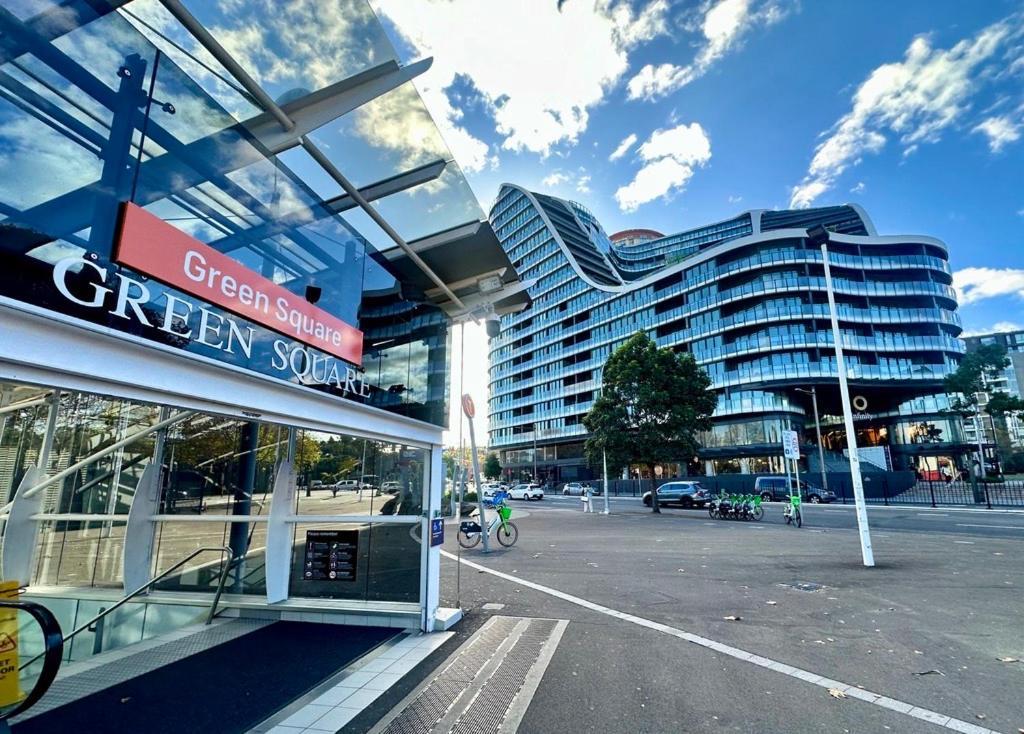 One Global Resorts Green Square Sydney Ngoại thất bức ảnh Green Square Station